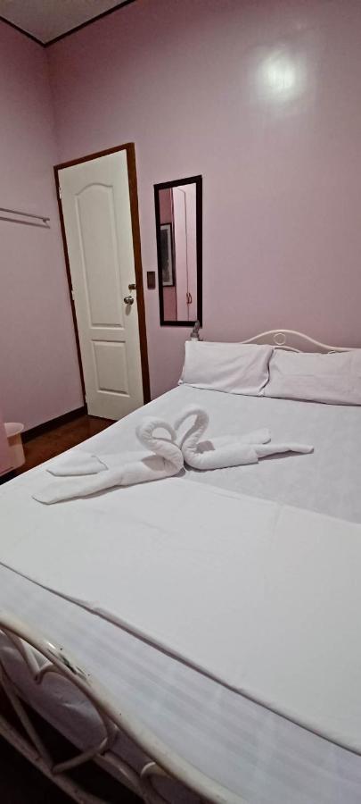 Donsol Aguluz Homestay Eksteriør bilde