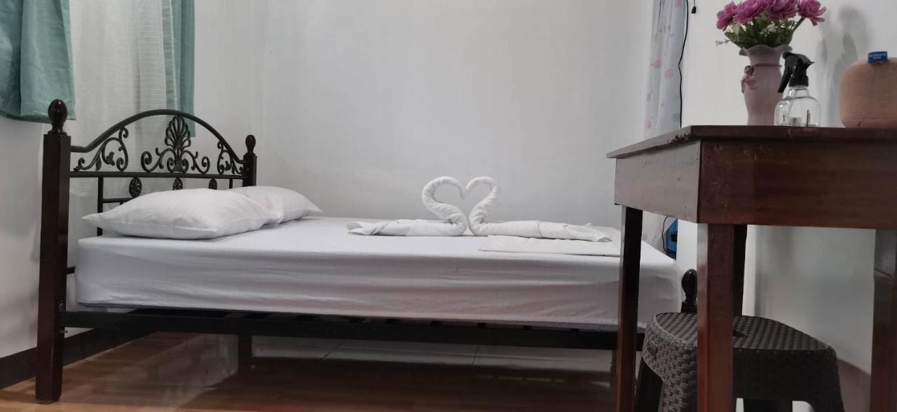 Donsol Aguluz Homestay Eksteriør bilde