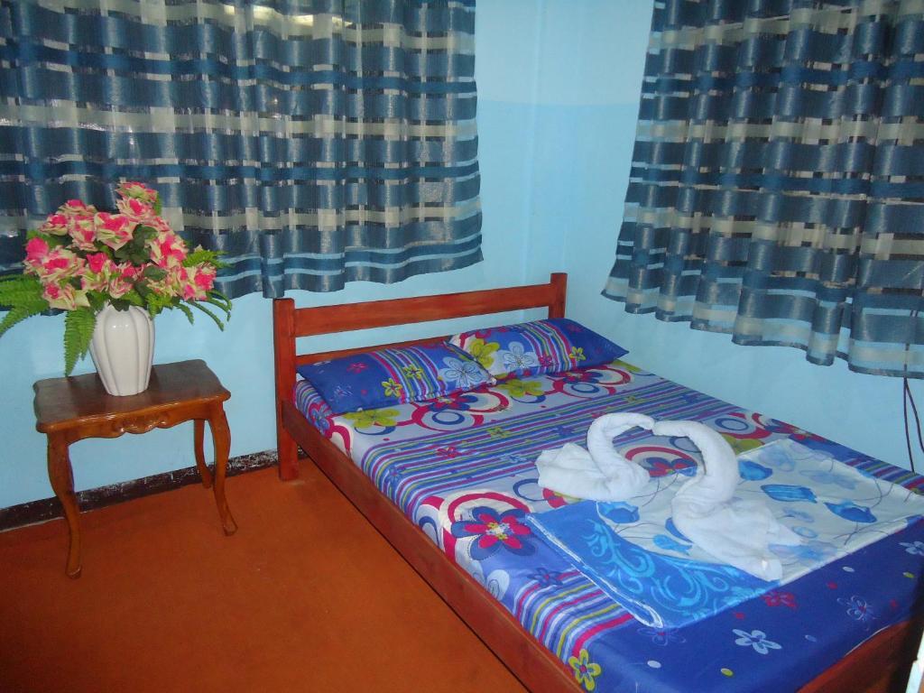Donsol Aguluz Homestay Eksteriør bilde